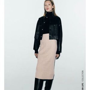 Ribbed Midi Skirt